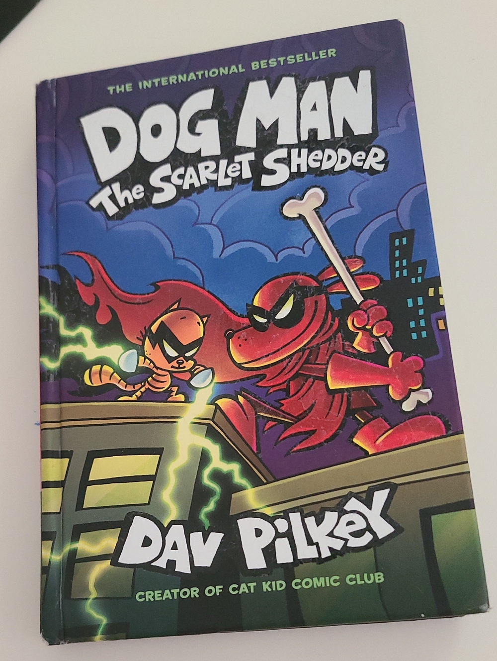 Dog Man: The Scarlet Shedder by - Purple Cover